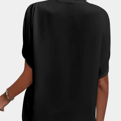 Clara | Stijlvolle V-hals Blouse met Korte Mouwen