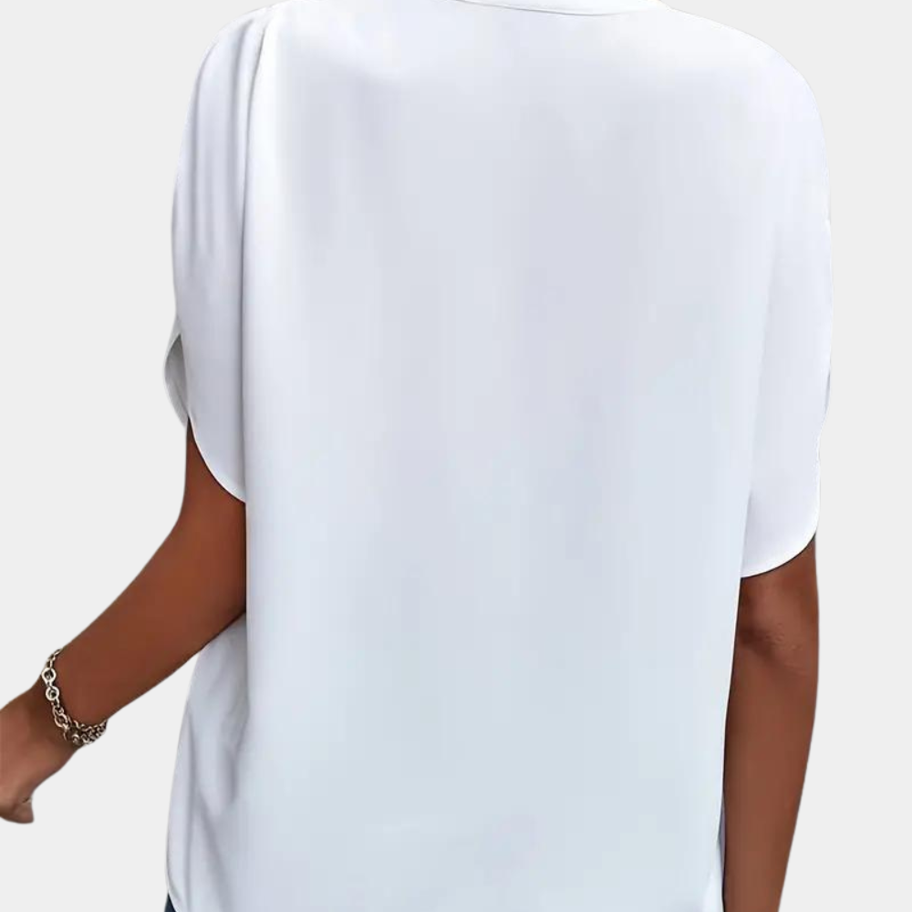 Clara | Stijlvolle V-hals Blouse met Korte Mouwen